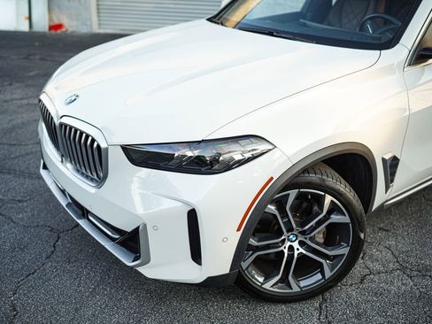 Used 2024 BMW X5 sDrive40i w/ Parking Assistance Package RWD image 2