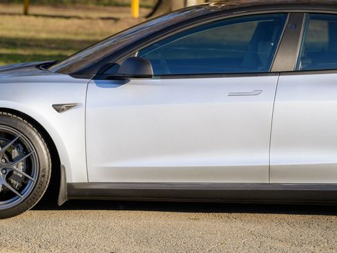 Used 2018 Tesla Model 3 Long Range AWD/4WD image 59