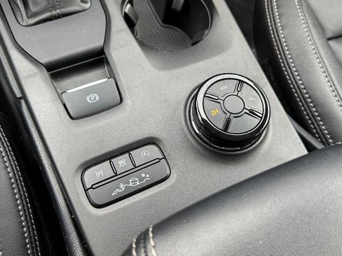 Used 2024 Ford Ranger Lariat w/ FX4 Off-Road Package image 37