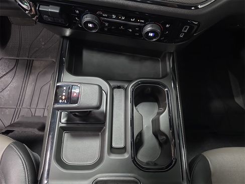 Certified 2022 Chevrolet Silverado 1500 ZR2 w/ Technology Package image 21