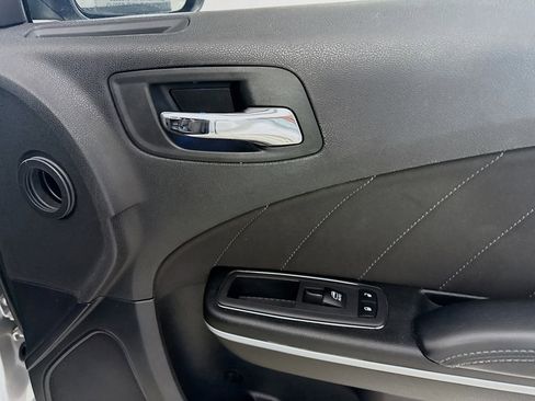 Used 2022 Dodge Charger SXT image 31