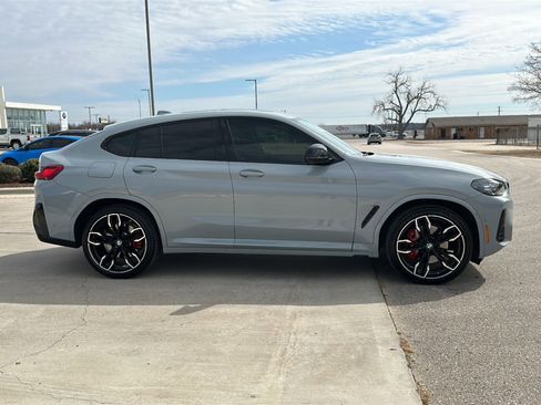 Certified 2025 BMW X4 M40i w/ Premium Package image 9