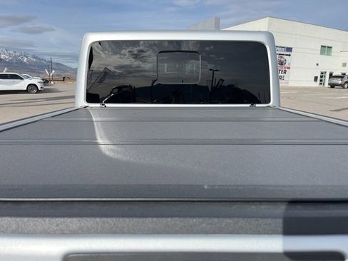 Used 2023 Jeep Gladiator Mojave w/ Cold Weather Group image 10