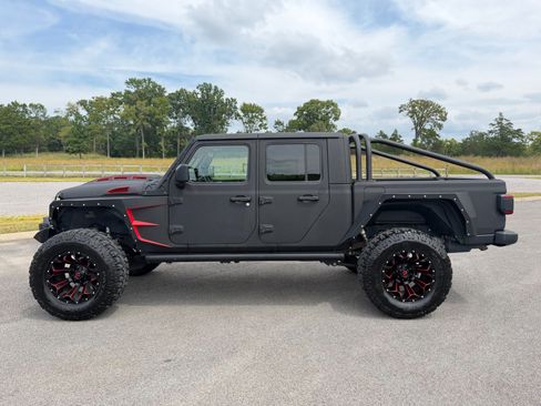 Used 2020 Jeep Gladiator Sport w/ Quick Order Package 24S AWD/4WD image 8