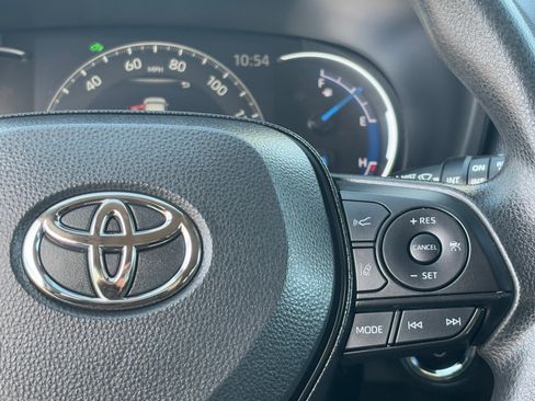 Certified 2025 Toyota RAV4 XLE image 23