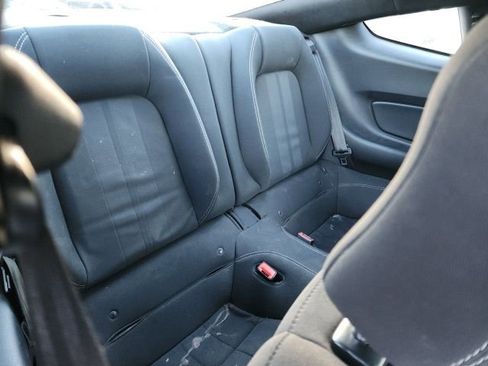 Used 2018 Ford Mustang Coupe image 17