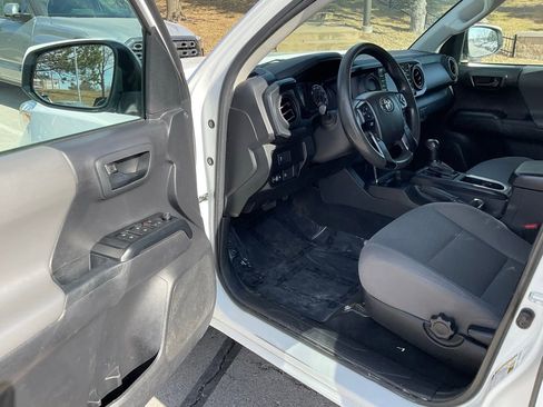 Certified 2023 Toyota Tacoma SR image 9