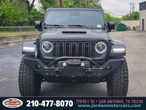 Used 2025 Jeep Wrangler Unlimited Rubicon 392 AWD/4WD image 8