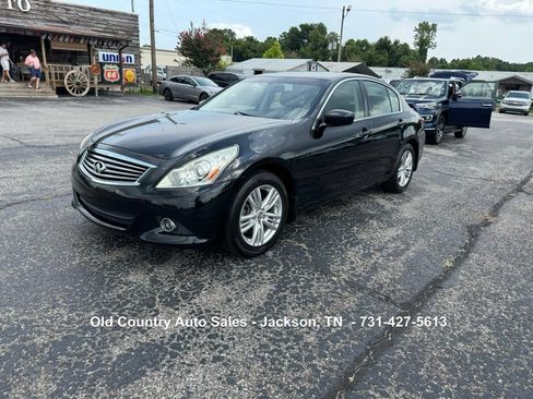 Used 2013 INFINITI G37 x Sedan w/ Premium Pkg AWD/4WD image 2