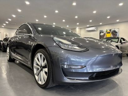 Used 2018 Tesla Model 3 Long Range