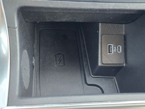 Used 2023 Ford Edge Titanium AWD/4WD image 18