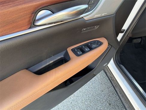 Certified 2023 Cadillac XT5 Premium Luxury image 22