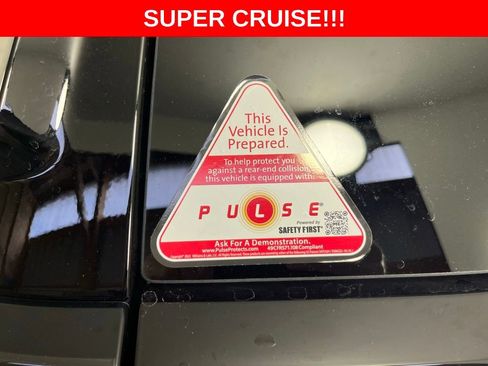 New 2026 Chevrolet Suburban High Country AWD/4WD image 7