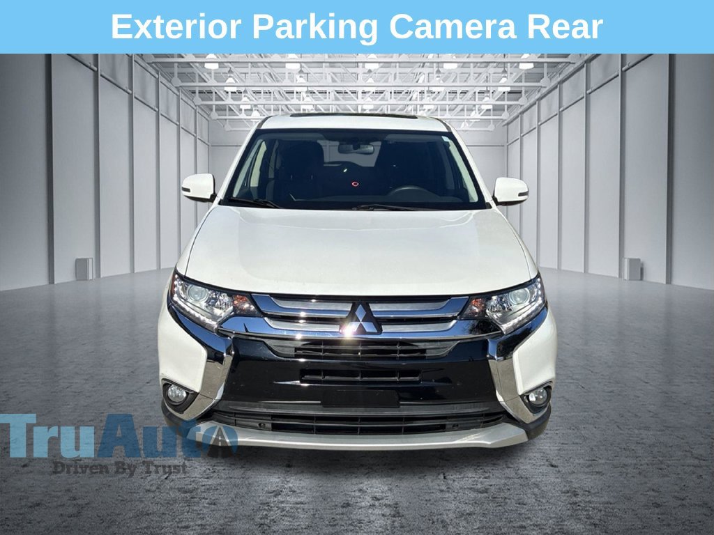 Used 2018 Mitsubishi Outlander AWD image 2