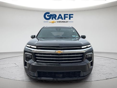 Used 2025 Chevrolet Traverse LT AWD/4WD image 12