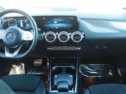 Used 2023 Mercedes-Benz GLA 250 image 14