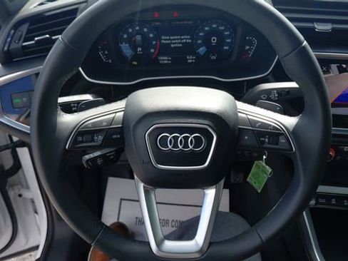 Used 2025 Audi Q3 2.0T Premium AWD/4WD image 16
