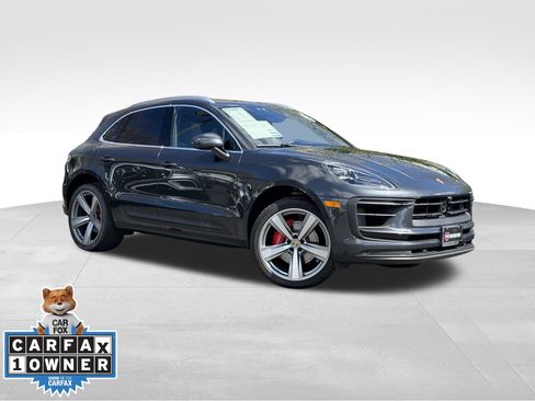 Used 2023 Porsche Macan S image 1