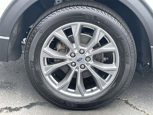 Used 2023 Ford Explorer XLT w/ Equipment Group 202A image 37