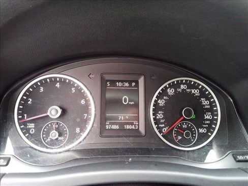 Used 2017 Volkswagen Tiguan Wolfsburg Edition image 20