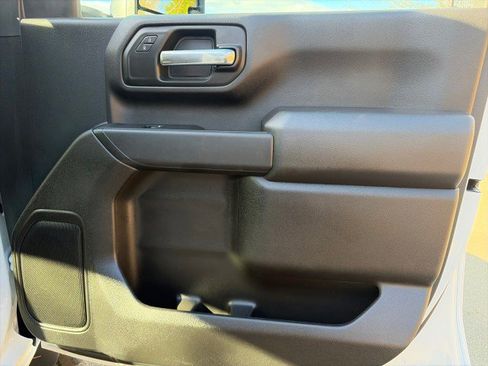 Used 2025 Chevrolet Silverado 2500 W/T w/ WT Convenience Package image 37