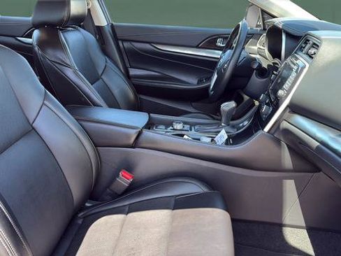 Used 2023 Nissan Maxima SV w/ Floor Mat Group FWD image 24