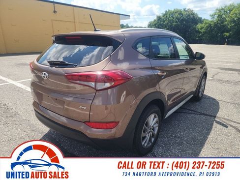 Used 2017 Hyundai Tucson SE w/ SE Popular Package 02 AWD/4WD image 4