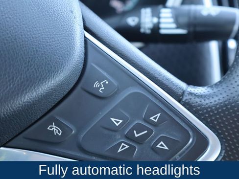 Used 2022 Chevrolet Malibu LT image 13