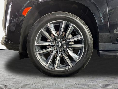 Used 2024 Cadillac Escalade ESV Sport AWD/4WD image 34
