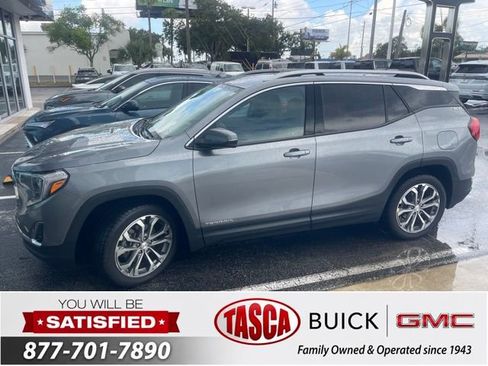 Used 2020 GMC Terrain SLT w/ Preferred Package FWD image 1