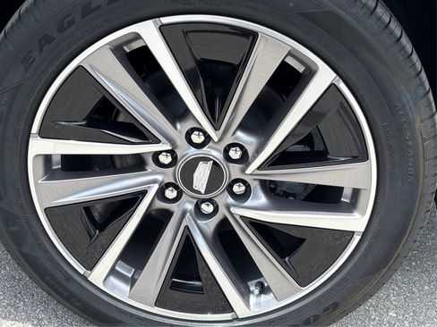 New 2027 Cadillac Vistiq Sport AWD/4WD image 13