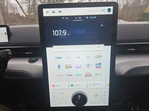 Certified 2021 Ford Mustang Mach-E Select w/ Comfort/Appearance Package image 25