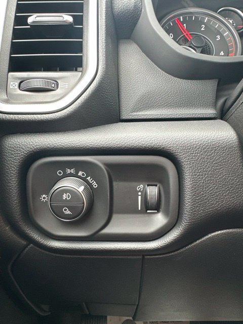 New 2026 RAM 3500 Big Horn AWD/4WD image 18