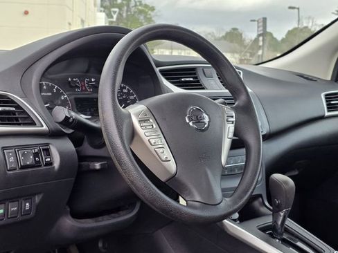 Used 2017 Nissan Sentra S image 20