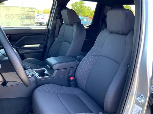 New 2026 Toyota Tacoma SR5 AWD/4WD image 9