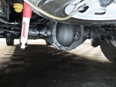 Used 2024 GMC Sierra 3500 Denali w/ Denali Reserve Package image 9