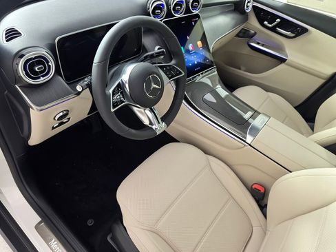 New 2026 Mercedes-Benz GLC 300 image 7