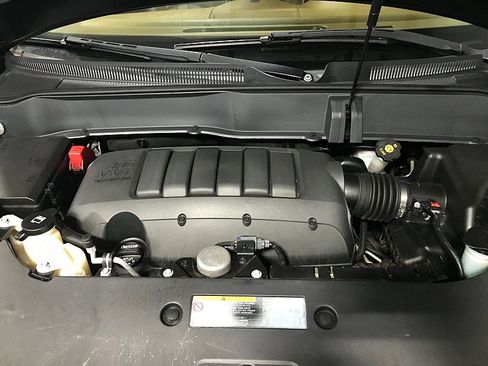 Used 2017 Buick Enclave Premium w/ Experience Buick Package FWD image 33