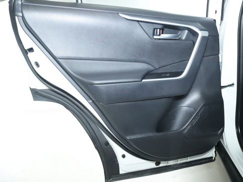 Used 2025 Toyota RAV4 XLE image 13