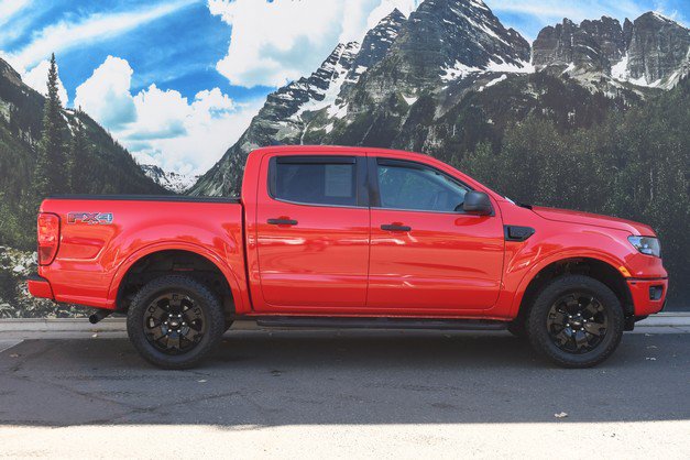 Used 2020 Ford Ranger XLT w/ Equipment Group 301A Mid AWD/4WD image 2