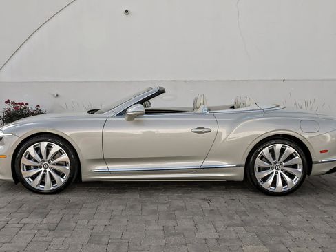 New 2026 Bentley Continental GTC image 5