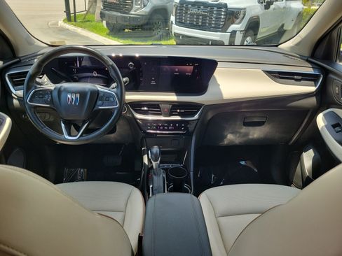 Used 2024 Buick Encore GX Avenir FWD image 17