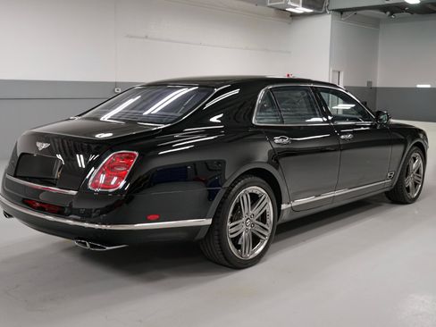 Used 2013 Bentley Mulsanne image 3