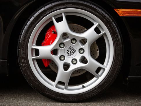 Used 2005 Porsche 911 Carrera S image 30