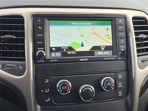 Used 2013 Jeep Grand Cherokee Laredo image 27