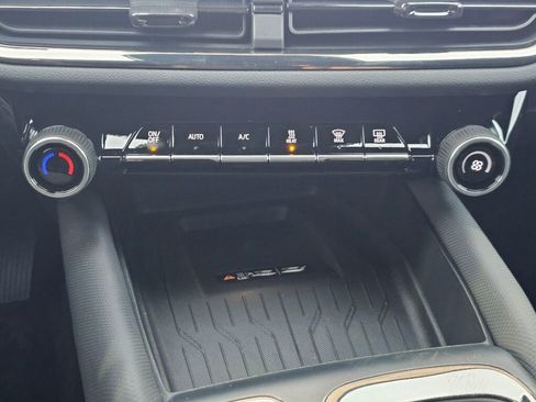 New 2026 Chevrolet Equinox EV RS image 15