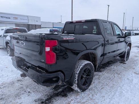 Used 2021 Chevrolet Silverado 1500 LT Trail Boss w/ Convenience Package II image 8