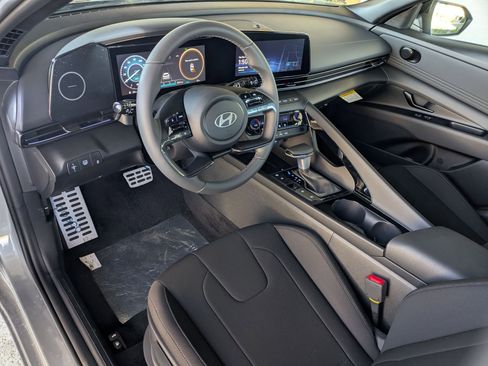 New 2026 Hyundai Elantra Sport image 17