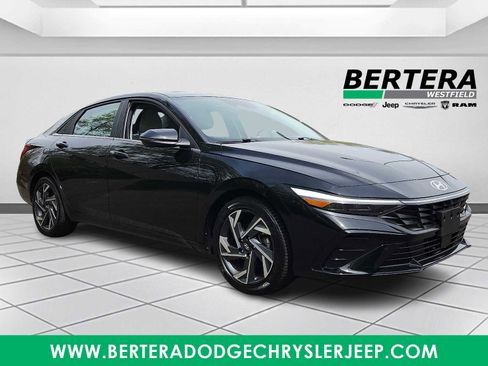 Used 2024 Hyundai Elantra Limited FWD image 1