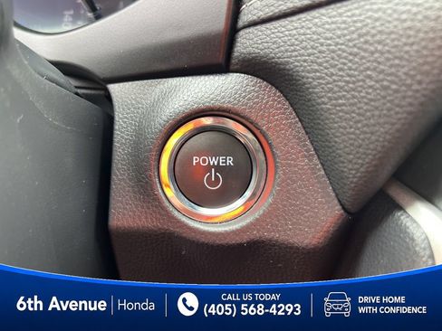 Used 2025 Toyota RAV4 XLE AWD/4WD image 34